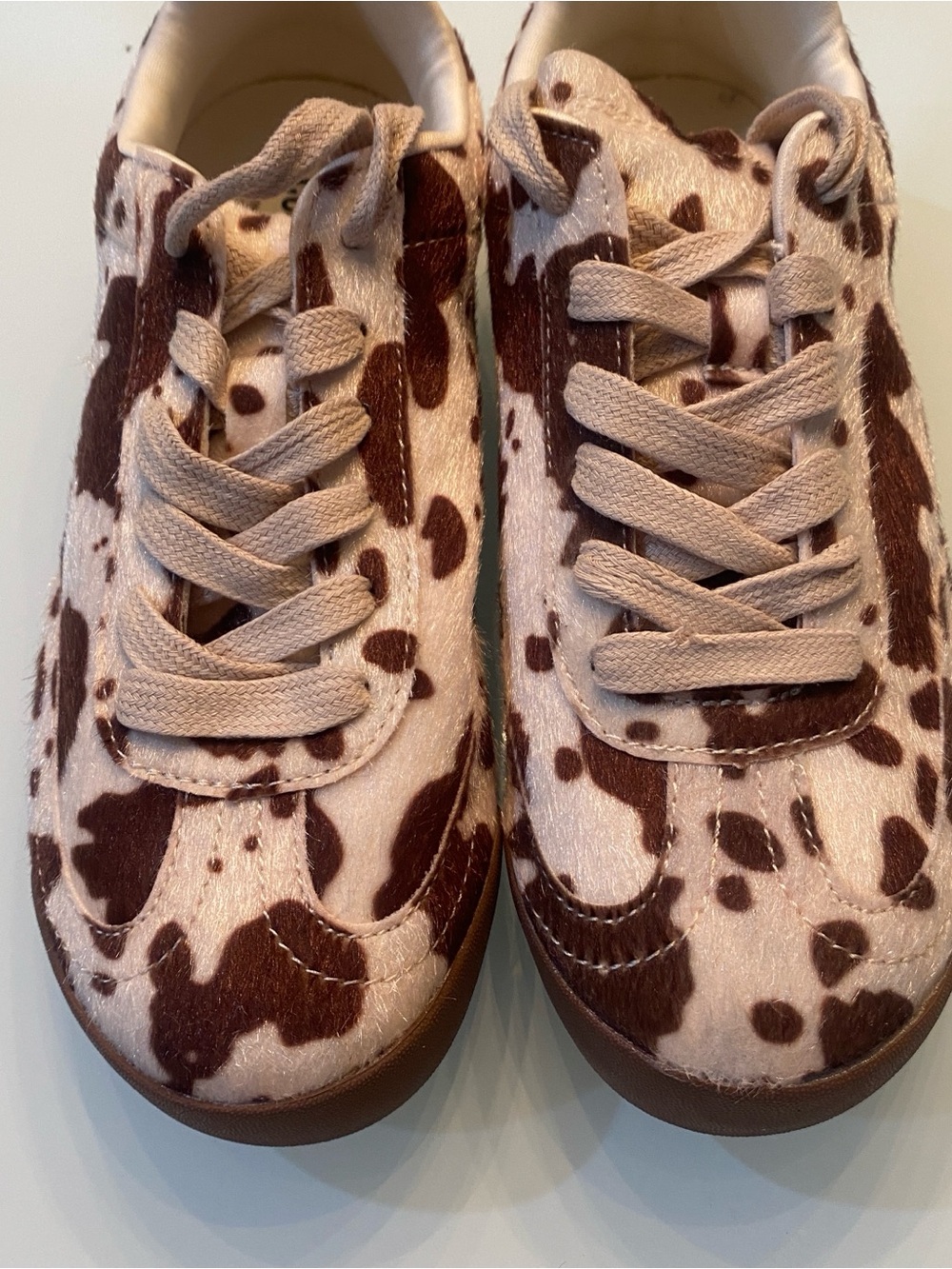 EUC Cushionaire Techno Vegan Faux Calf-Hair Cow Print Sneakers Size 7